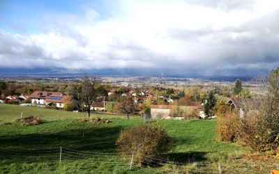 Vue sur le Bassin Genevois et le Jura